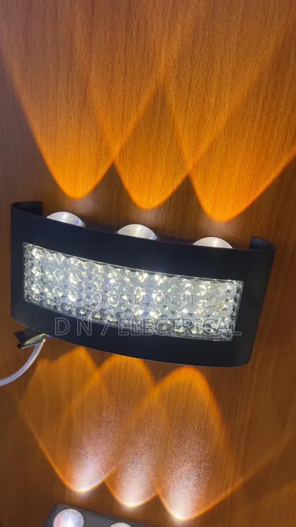 Modern Crystal LED Outdoor Wall Light - 1