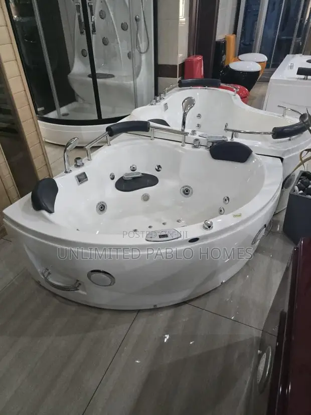 Luxury Jacuzzi Bathtub with Chrome Fixtures - 1