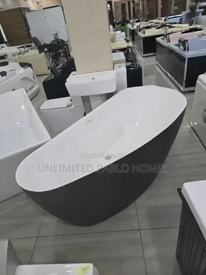 Babban Wankan Oval na Zamani - Ciki Fari, Waje Baki Matte