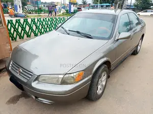 Toyota Camry 2001 Grey