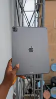 Apple iPad Pro 11" (2021) 256GB Gray - 1