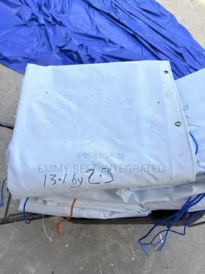 Tarpaulin Mai Ƙarfi Mai Hana Ruwa (Tarps)