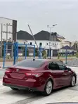 2019 Toyota Camry XLE (2.5L) Maroon - 3