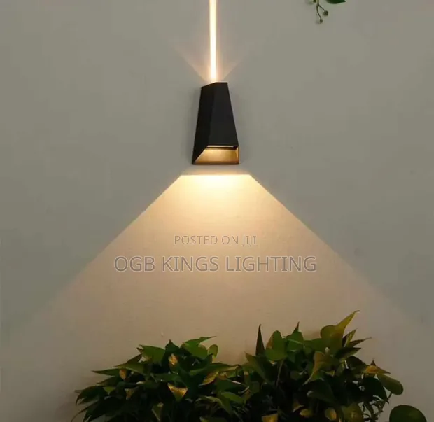 Fitilar Katanga ta Waje LED - IP66 Karewa daga Ruwa - 1