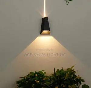 Fitilar Katanga ta Waje LED - IP66 Karewa daga Ruwa