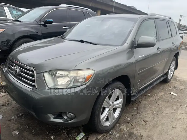 Toyota Highlander Sport 2010 Green - 1