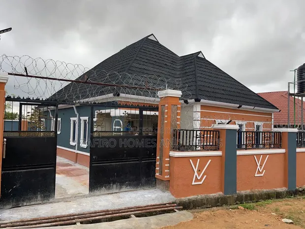 3-Bedroom Modern Bungalow in Olakunle, Ibadan - 1