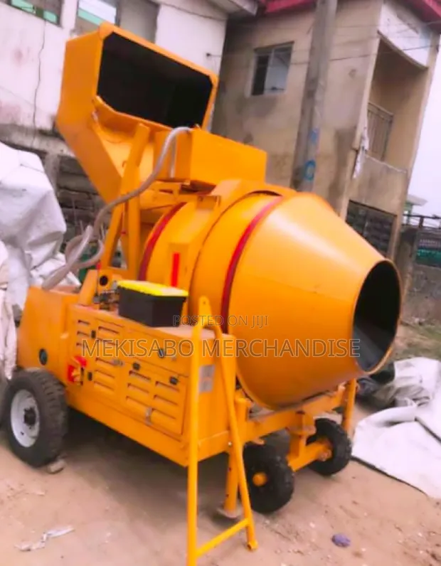 Brand New 560L Hydraulic Self Loader Concrete Mixer - 1