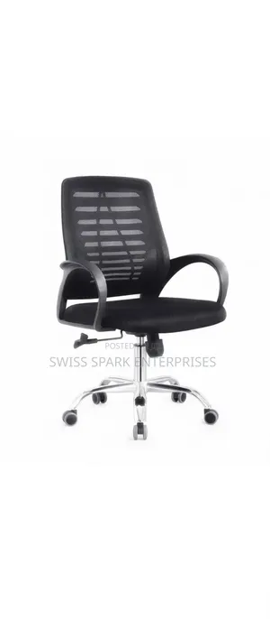 Ergonomic Mesh Office Chair tare da Chrome Base