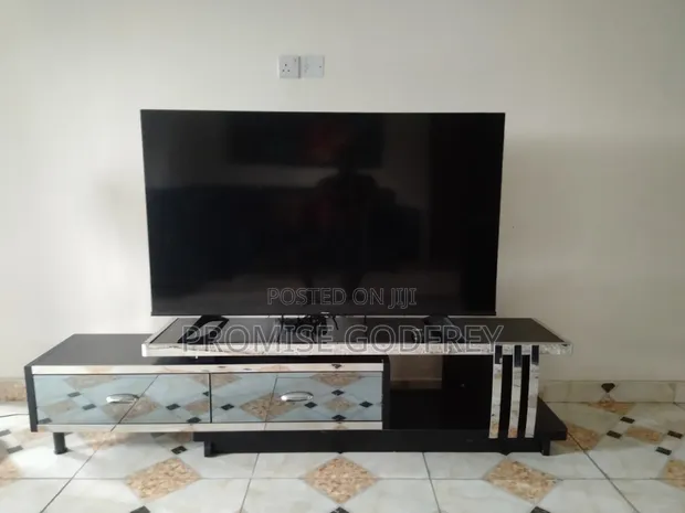 Hisense 58-inch 4K Smart TV - 1