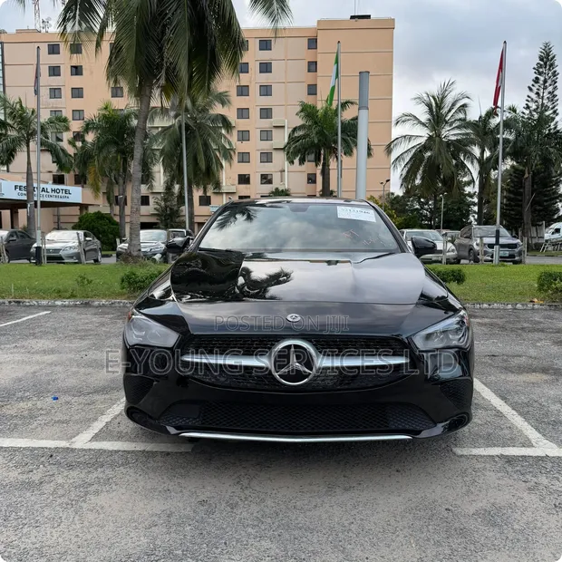 Mercedes-Benz CLA 250 4MATIC Sedan 2021 Black - 1