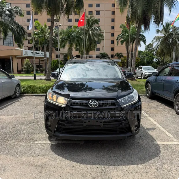 Toyota Highlander SE 2019 - 1
