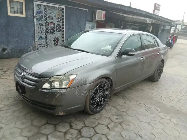 Toyota Avalon 2006 Gray - 1