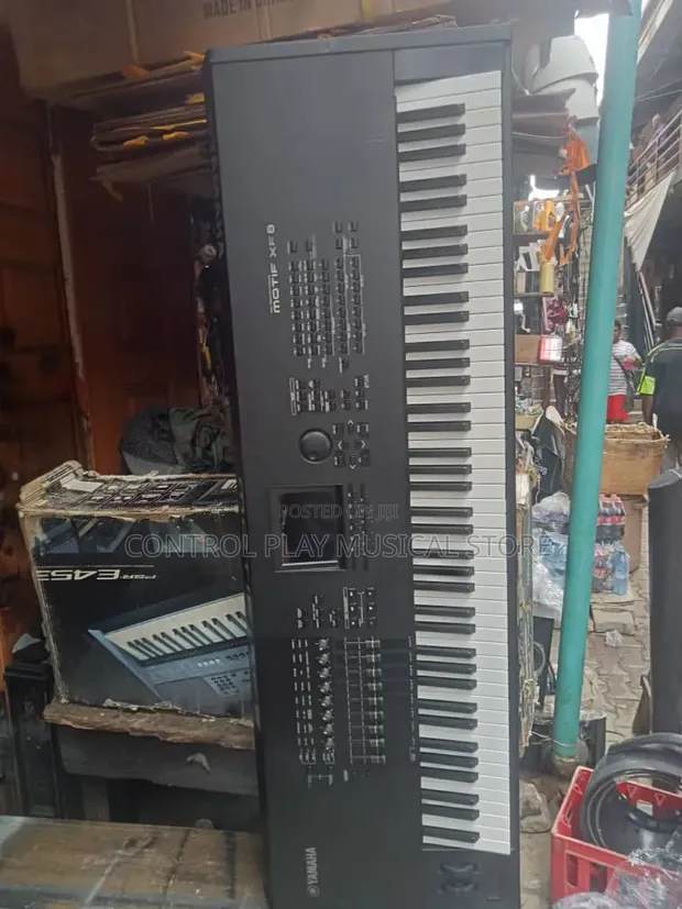 Yamaha Motif XF8 Electronic Keyboard - 1