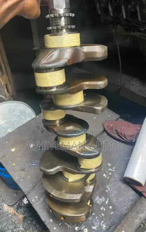 Toyota 3UR V8 Crankshaft