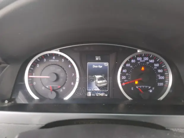 Toyota Camry 2017 Gray - 1