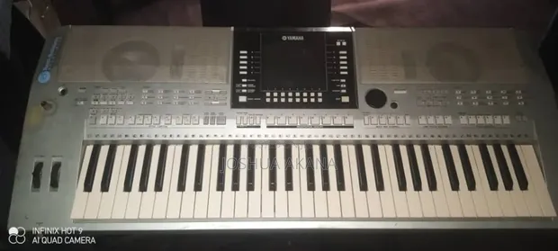 Yamaha PSR-S910 Arranger Workstation Keyboard - 1