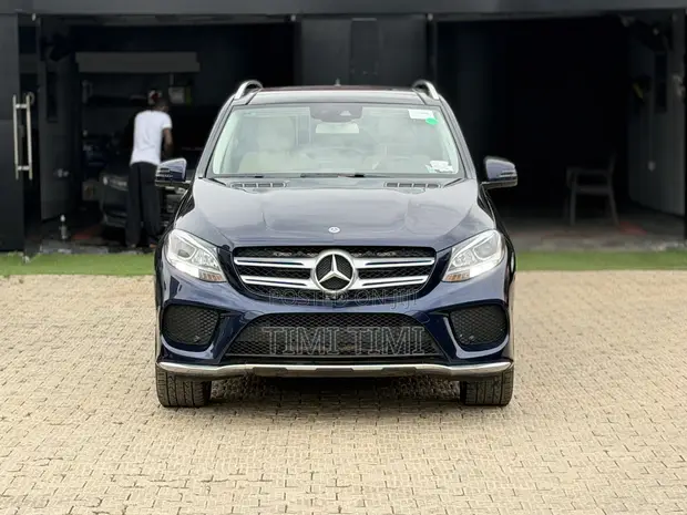 Mercedes-Benz GLE 350 2018 Blue - 1
