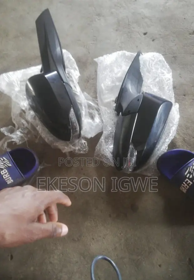 Madubin gefe na Toyota C-HR (2018-2020) - 1