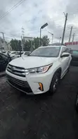 2015 Toyota Highlander XLE AWD SUV - 1