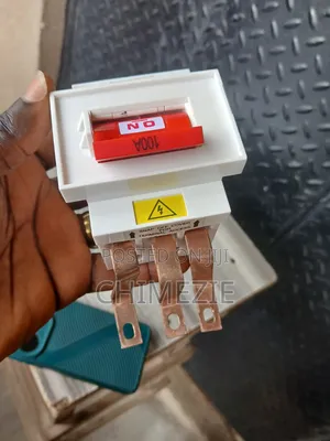 3-Phase Main Control Switch / Breaker