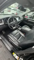 2019 Toyota Highlander XLE - 4