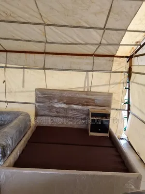 6x6 Solid Padded Bedframe