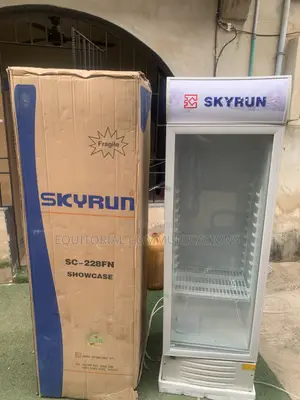 Skyrun SC-228FN Nunin Kayan Sanyaya na Kasuwanci