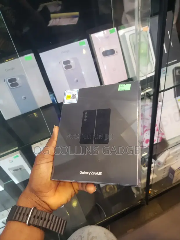 Samsung Galaxy Z Fold 5G 512GB Black - 1