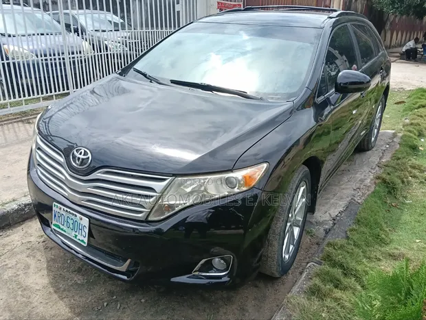 Toyota Venza 2010 Black - 1