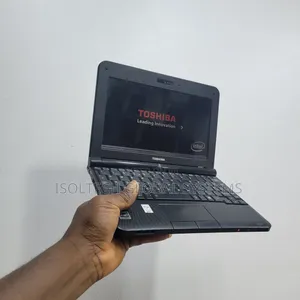 Toshiba NB520 Laptop 2GB RAM, 160GB HDD