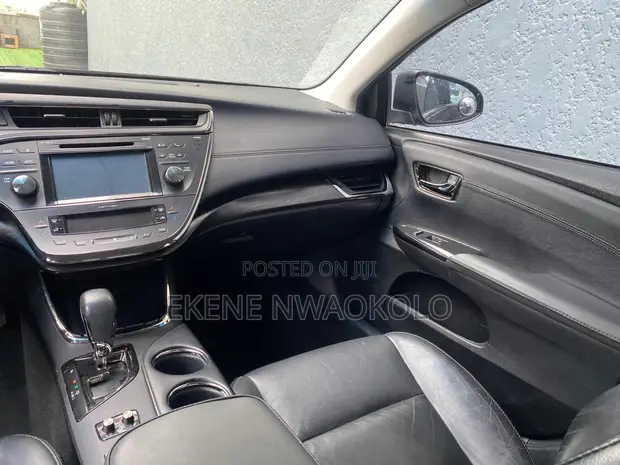 Toyota Avalon 2016 Burgundy - 1