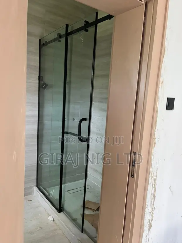 Master Sliding Bath Glass Cubicle - 1