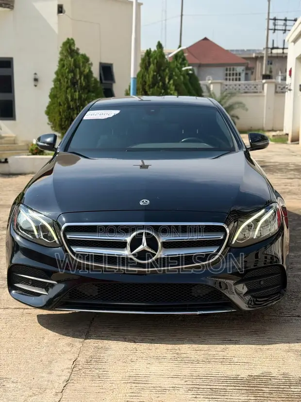 Mercedes-Benz E400 2018 Black - 1