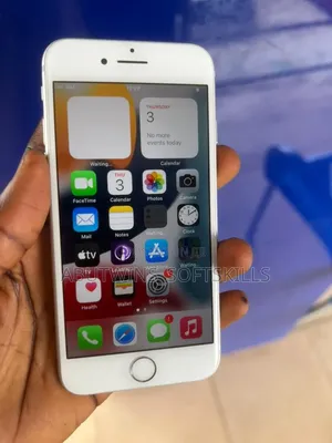 Apple iPhone 7 32GB Silver (UK Used)