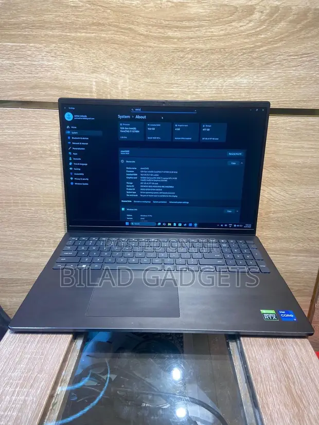 Dell Vostro 7620 Laptop: Intel Core i7, 16GB RAM, 512GB SSD, RTX 3050 Ti - 1