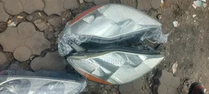 2007 Toyota Sienna Headlights - Full Set