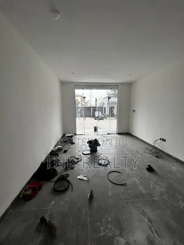 Newly Built 48sqm Office Space for Rent in Wuse 2, Abuja - 1