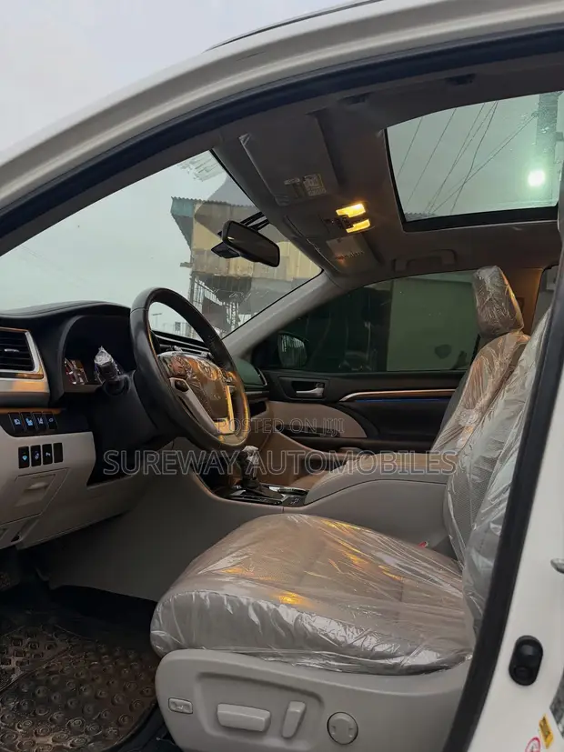 2015 Toyota Highlander Limited White - 1
