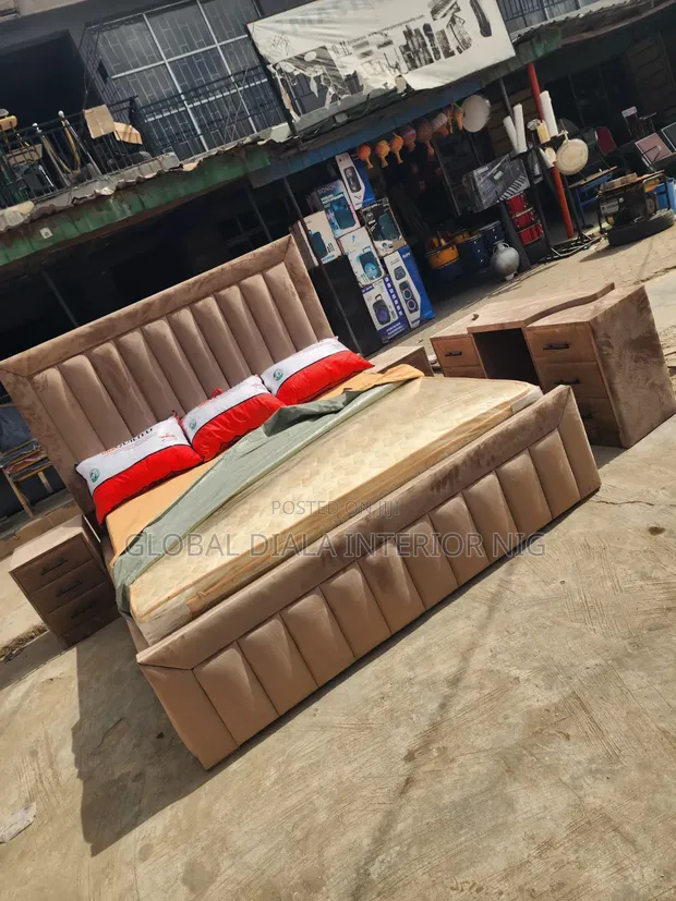 Modern Brown 6x6 Padded Bedframe Set - 1