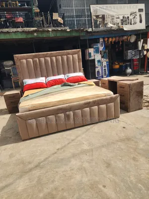 Standard 6x6 Padded Bedframe Set