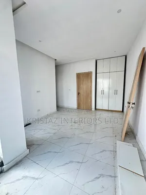 4 Bedroom Townhouse/Terrace in Ikota, Lekki for Sale