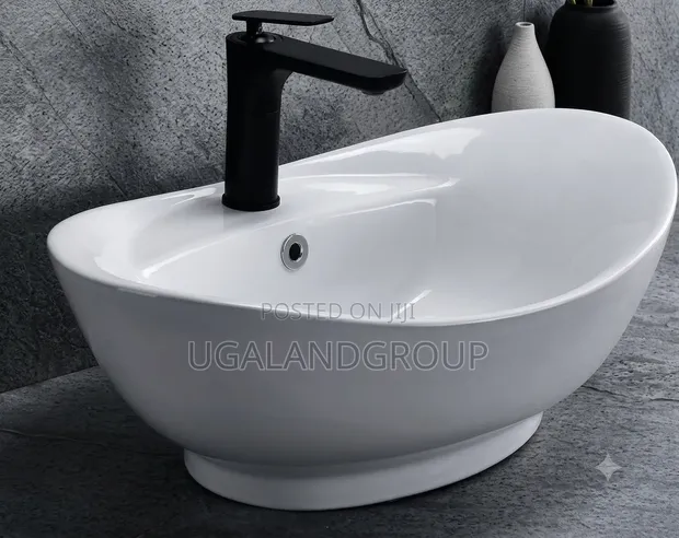 Ideal Luxury Oval Ceramic Basin - 1