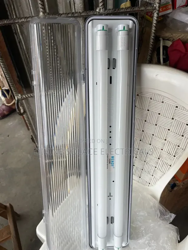 4ft Floorescent LED Fitting - Brand New - 1