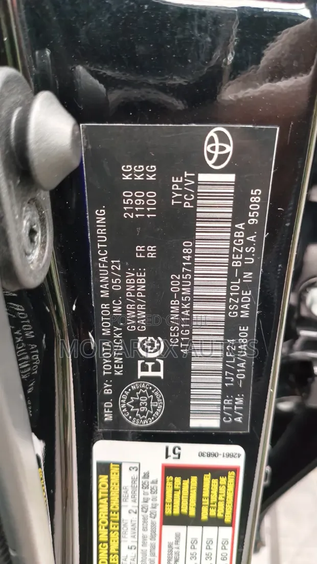 Toyota Camry LE Hybrid Baki 2021 - 1