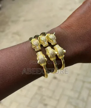 Stylish Stainless Steel Bracelet - Gold