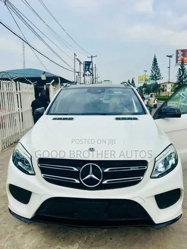 Mercedes-Benz GLE-Class 2017 White - 1