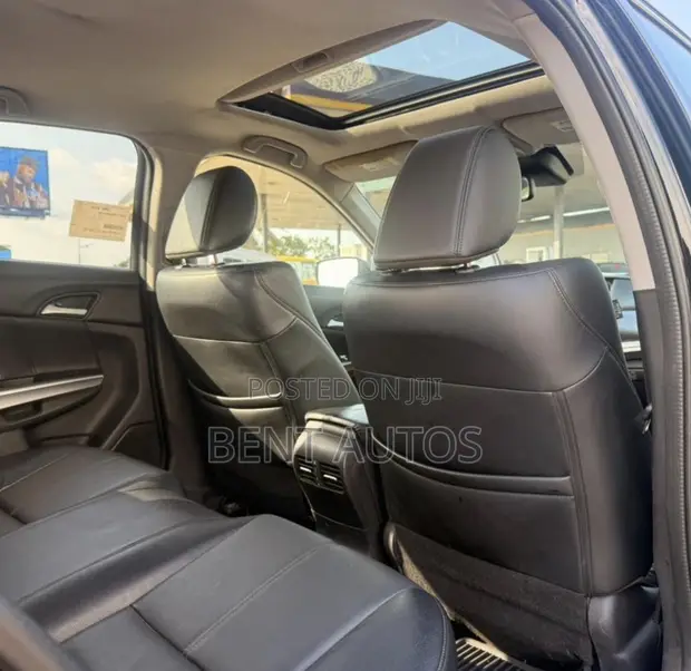2015 Honda Accord Crosstour - Black, Full Option - 1