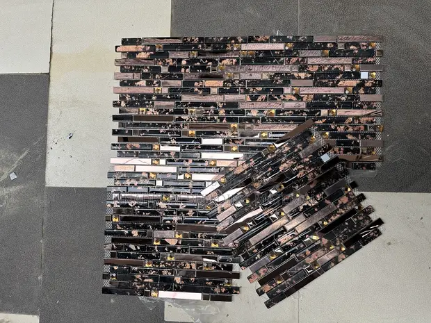 Gold Mosaic Glass for Walls & Backsplashes - 1