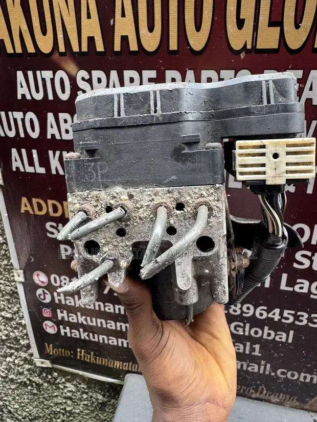Toyota Highlander 2004-2007 ABS Pump/Module - 1